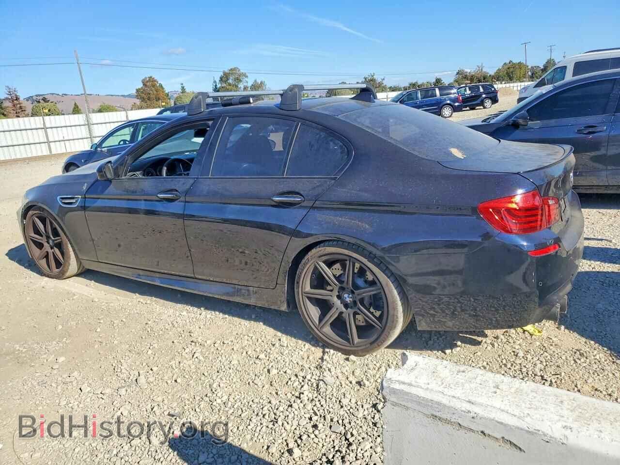 2015 BMW M5 - VIN: WBSFV9C57FD594555 - Photo 2