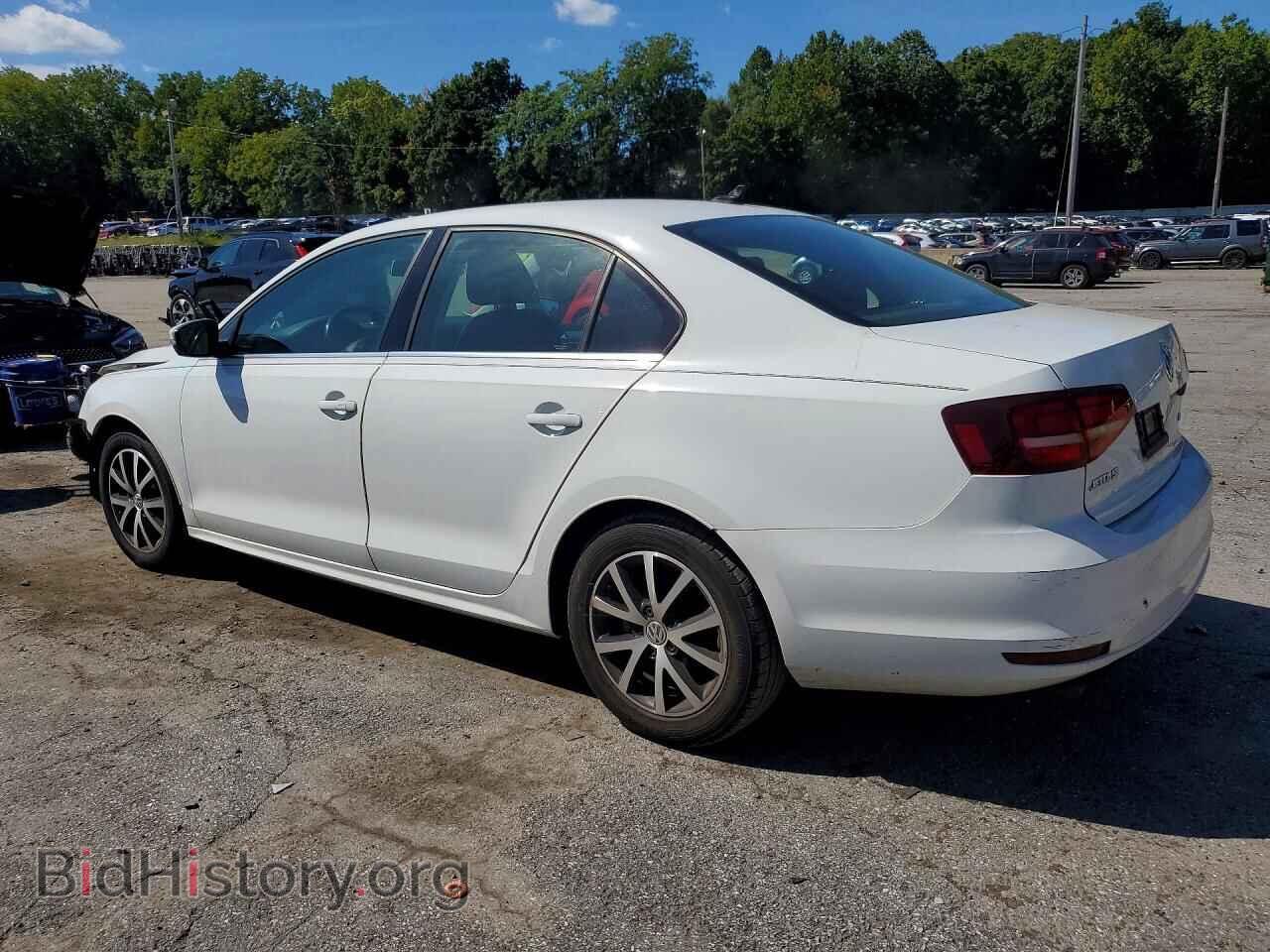 2017 VOLKSWAGEN JETTA - VIN: 3VWDB7AJ3HM320706 - Фото 2