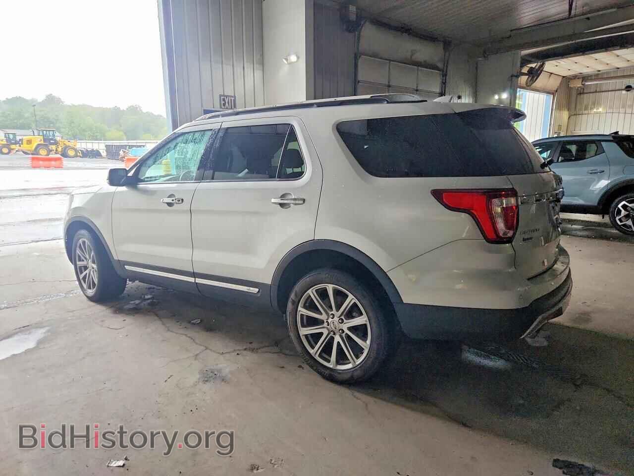 2016 FORD EXPLORER - VIN: 1FM5K8F85GGC24938 - Photo 2