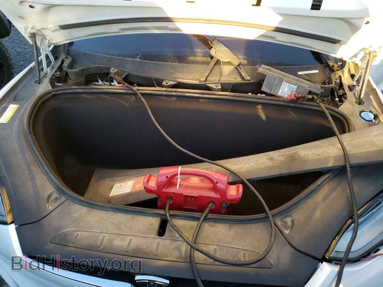 2016 TESLA MODEL X - VIN: 5YJXCBE2XGF017637 - Фото 11