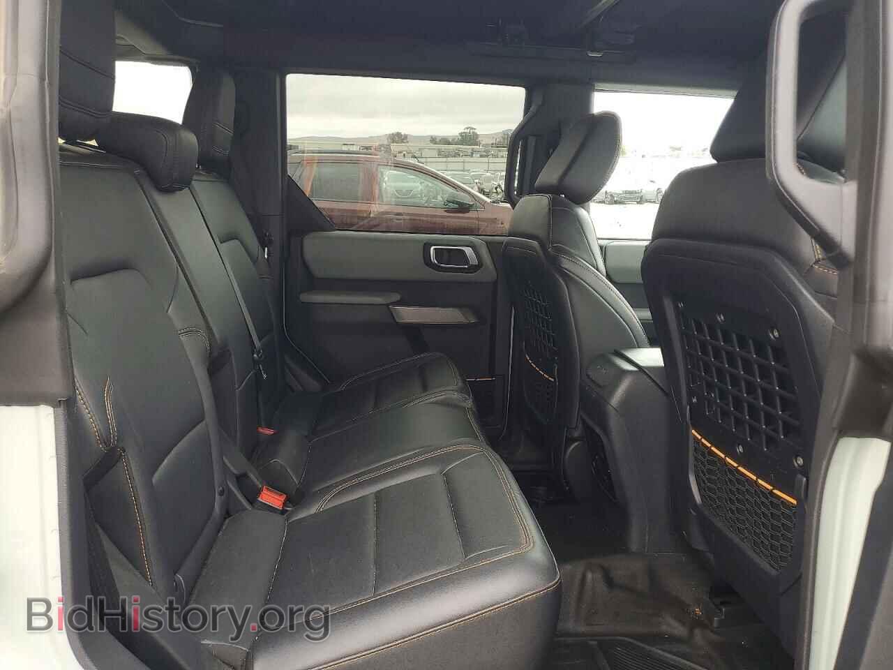2023 Ford BRONCO (VIN 1FMEE5DP3PLB08161) — photo 10 of 15