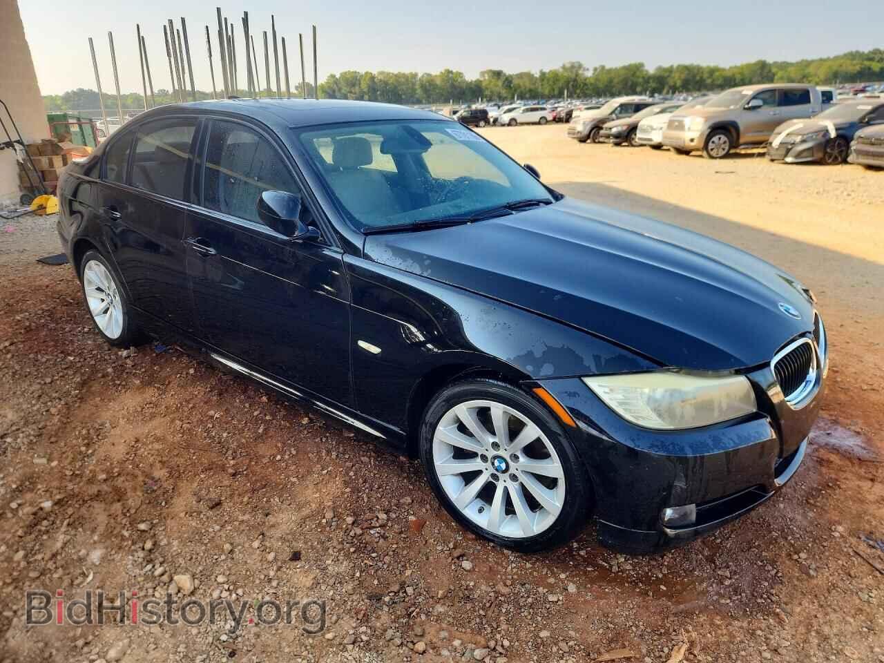 2011 BMW 3 SERIES - VIN: WBAPH7C52BE851355 - Photo 4