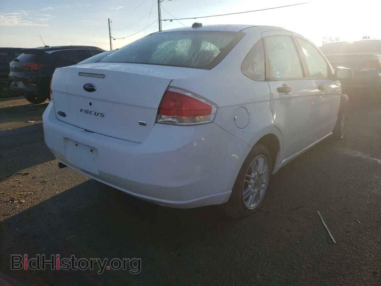 2008 FORD FOCUS - VIN: 1FAHP35N28W154003 - Photo 4