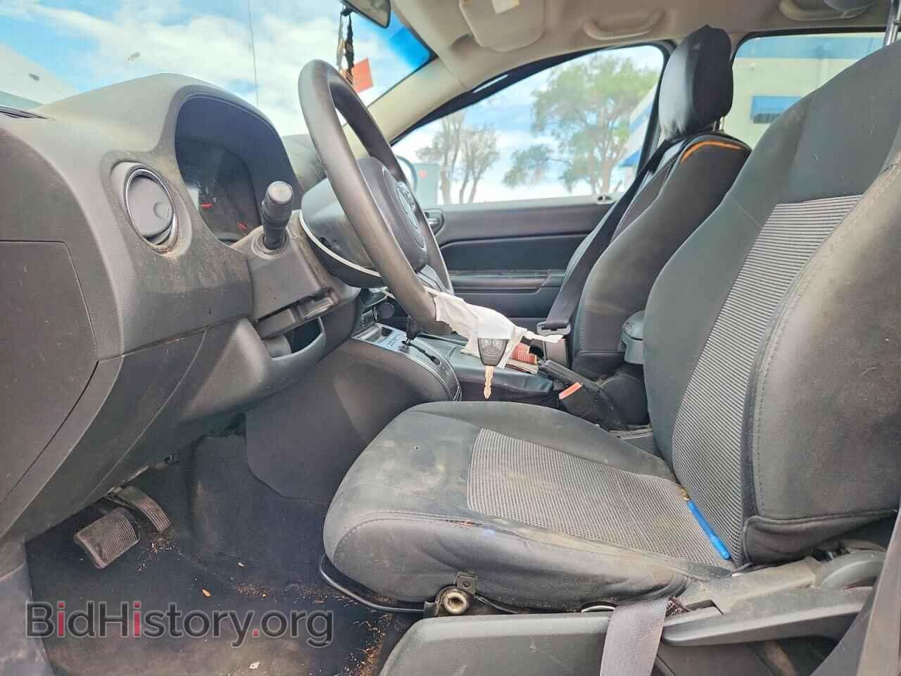2012 JEEP COMPASS - VIN: 1C4NJDBBXCD573333 - Photo 7