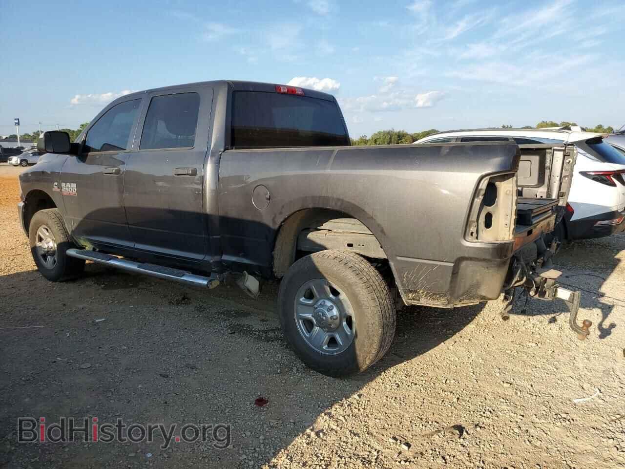 2018 RAM All Models - VIN: 3C6UR5CLXJG416152 - Photo 2