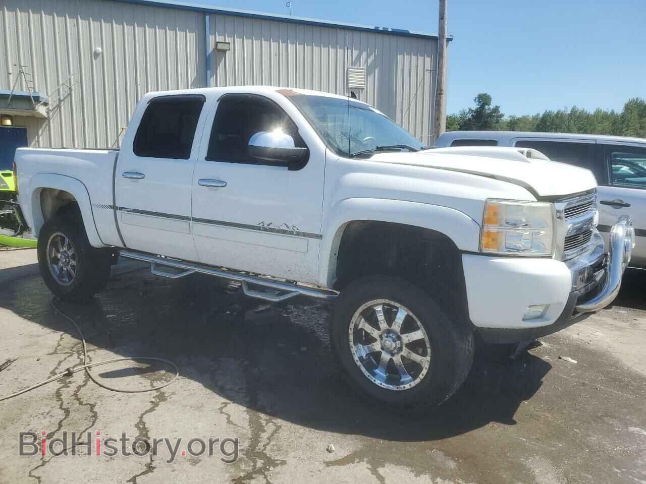 2011 CHEVROLET ALL Models - VIN: 3GCUKSE21BG305698 - Фото 4