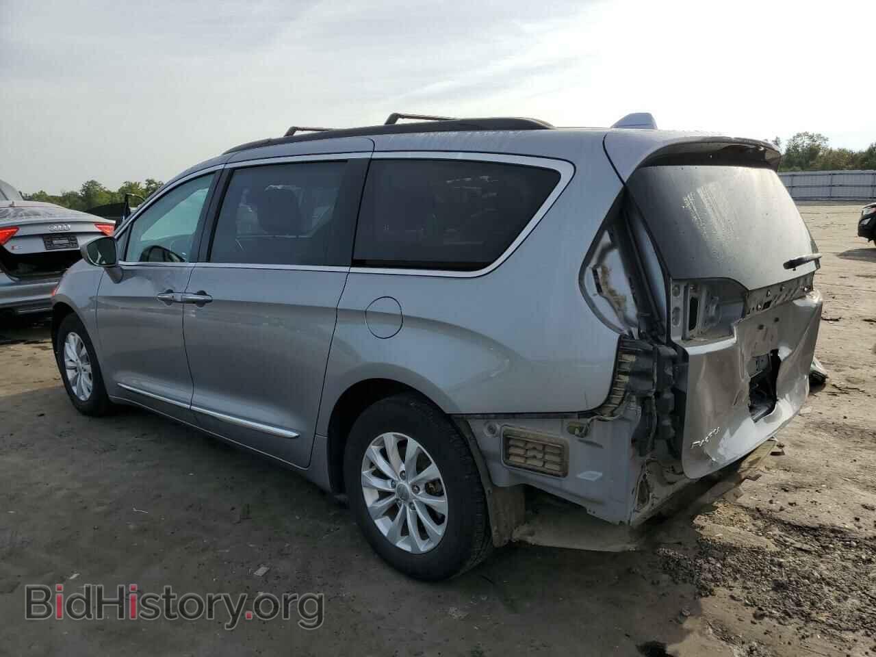 2017 CHRYSLER PACIFICA - VIN: 2C4RC1BG5HR524180 - Photo 2