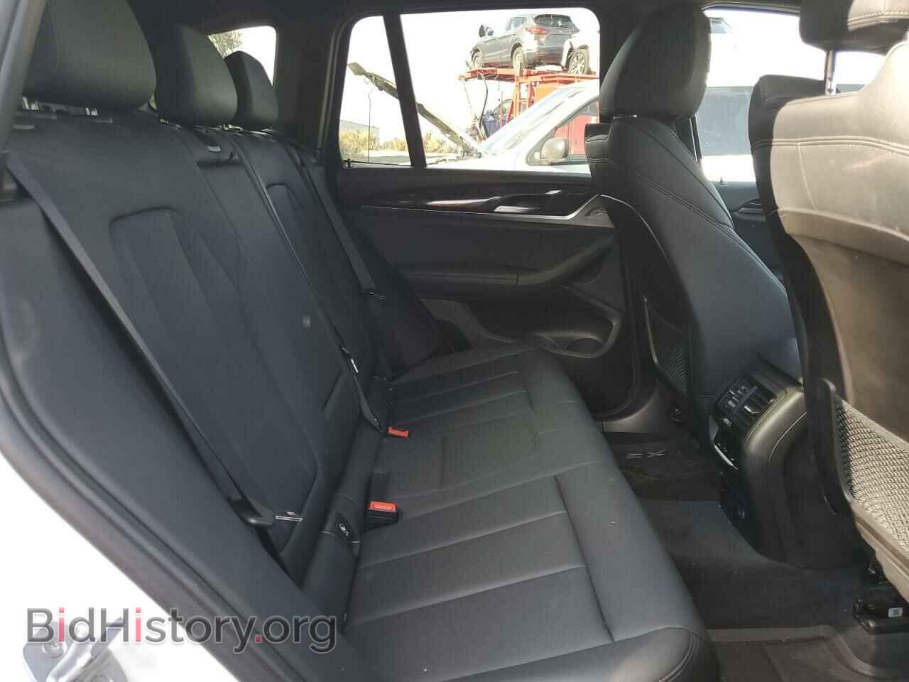 2018 BMW X3 - VIN: 5UXTR9C56JLD69588 - Фото 10