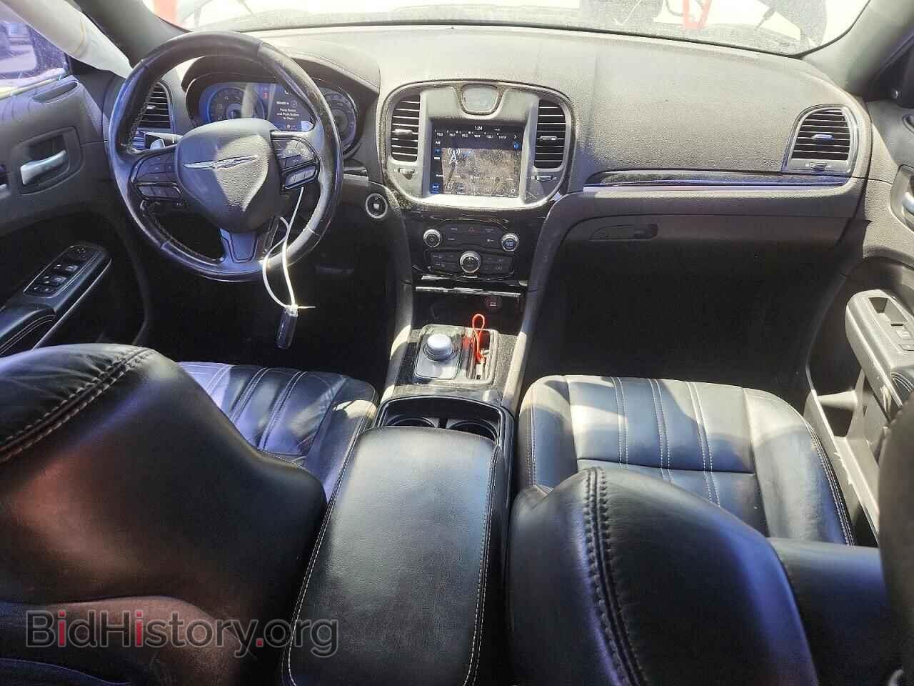 2019 CHRYSLER 300 - VIN: 2C3CCABG3KH515503 - Photo 8
