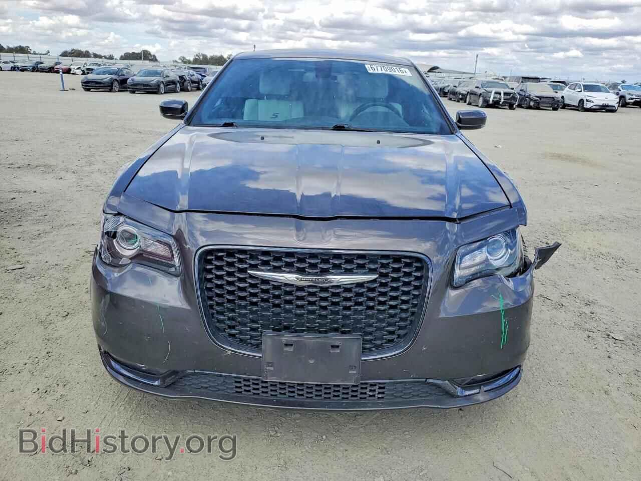 2019 CHRYSLER 300 - VIN: 2C3CCABG3KH700893 - Photo 5