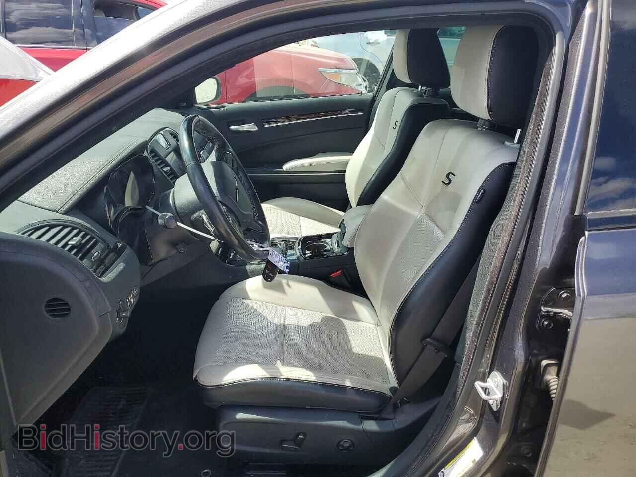 2019 CHRYSLER 300 - VIN: 2C3CCABG3KH700893 - Photo 7