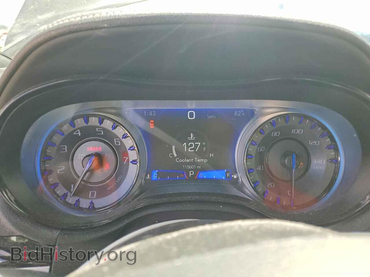 2019 CHRYSLER 300 - VIN: 2C3CCABG3KH700893 - Photo 9