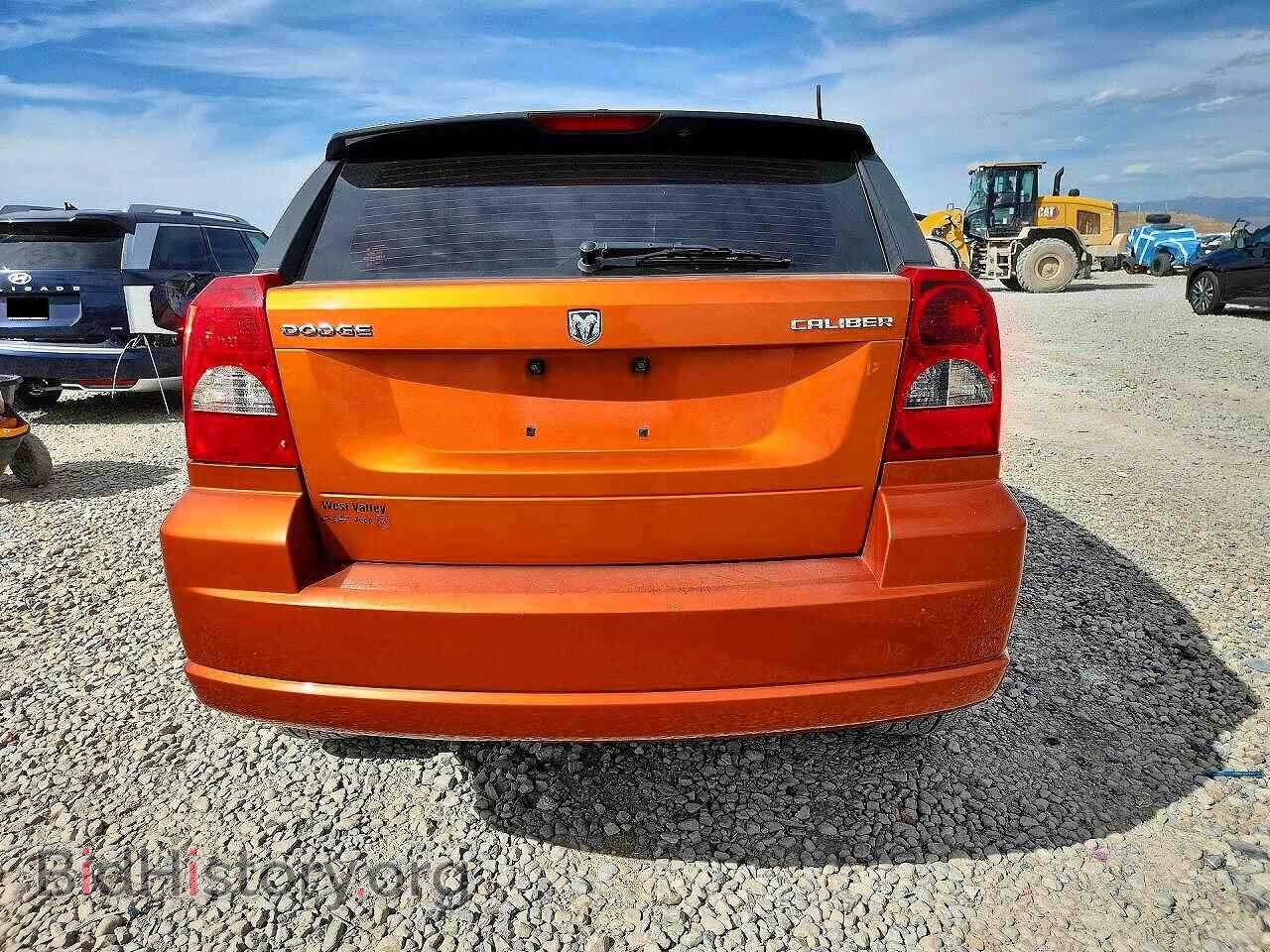2011 DODGE CALIBER - VIN: 1B3CB5HA8BD298215 - Photo 6