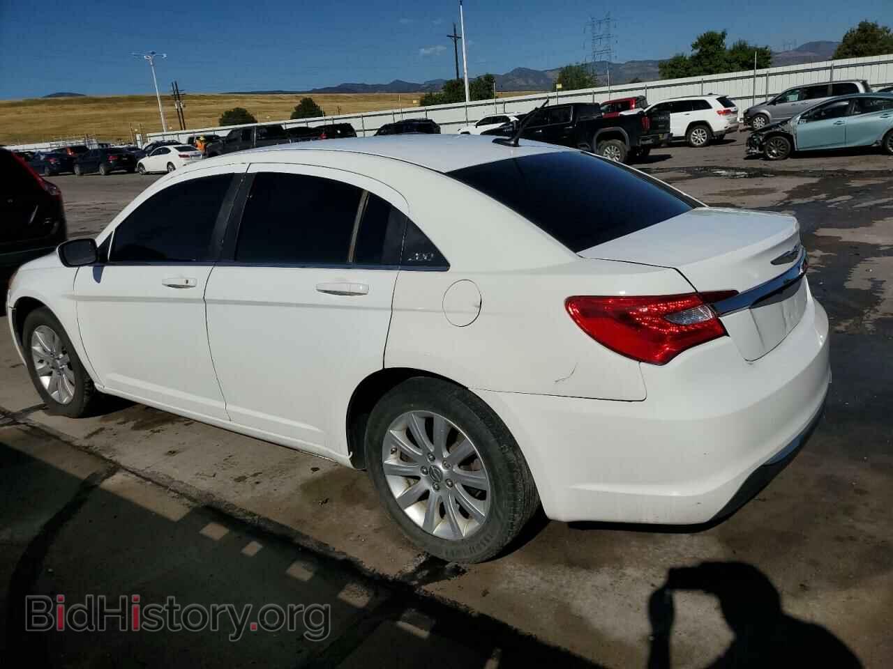 2013 CHRYSLER 200 - VIN: 1C3CCBBB8DN735501 - Фото 2