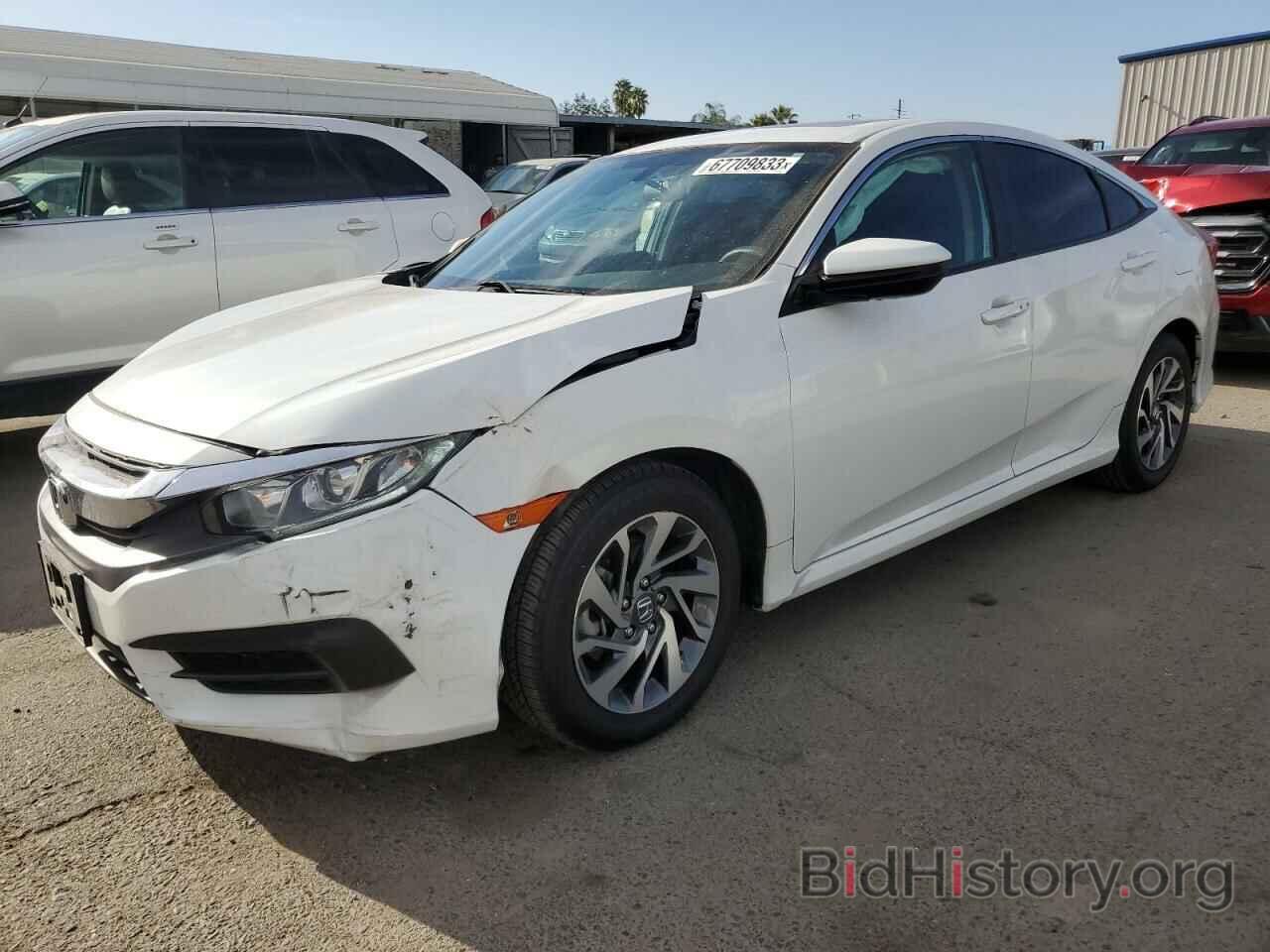 Photo 19XFC2F72JE207192 - HONDA CIVIC 2018