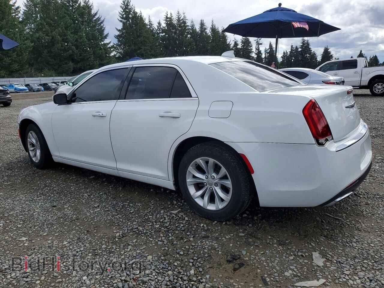 2016 CHRYSLER 300 - VIN: 2C3CCAAG1GH219517 - Photo 2