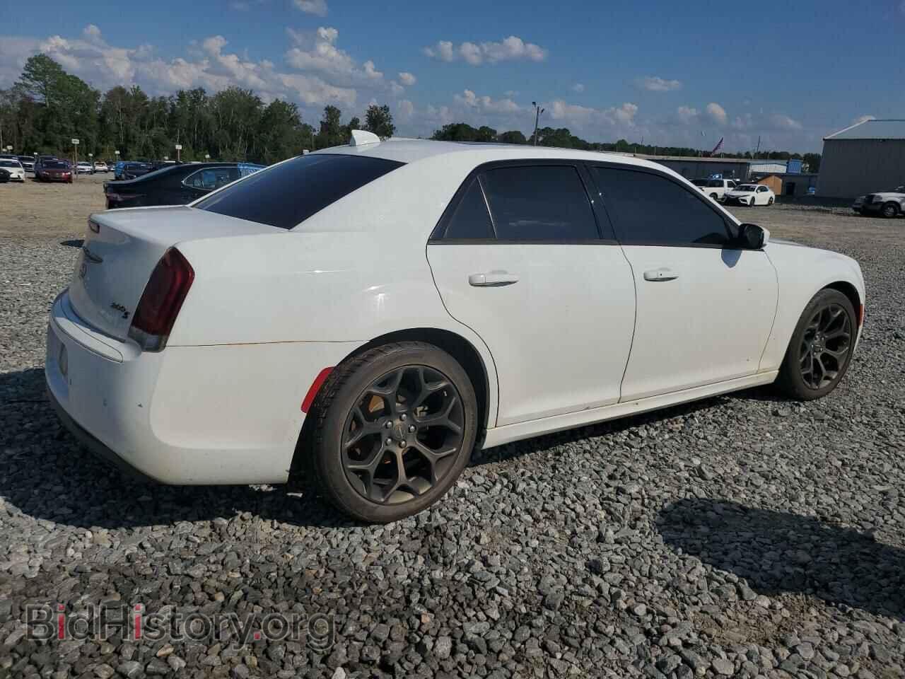 2019 CHRYSLER 300 - VIN: 2C3CCABG7KH506402 - Фото 3