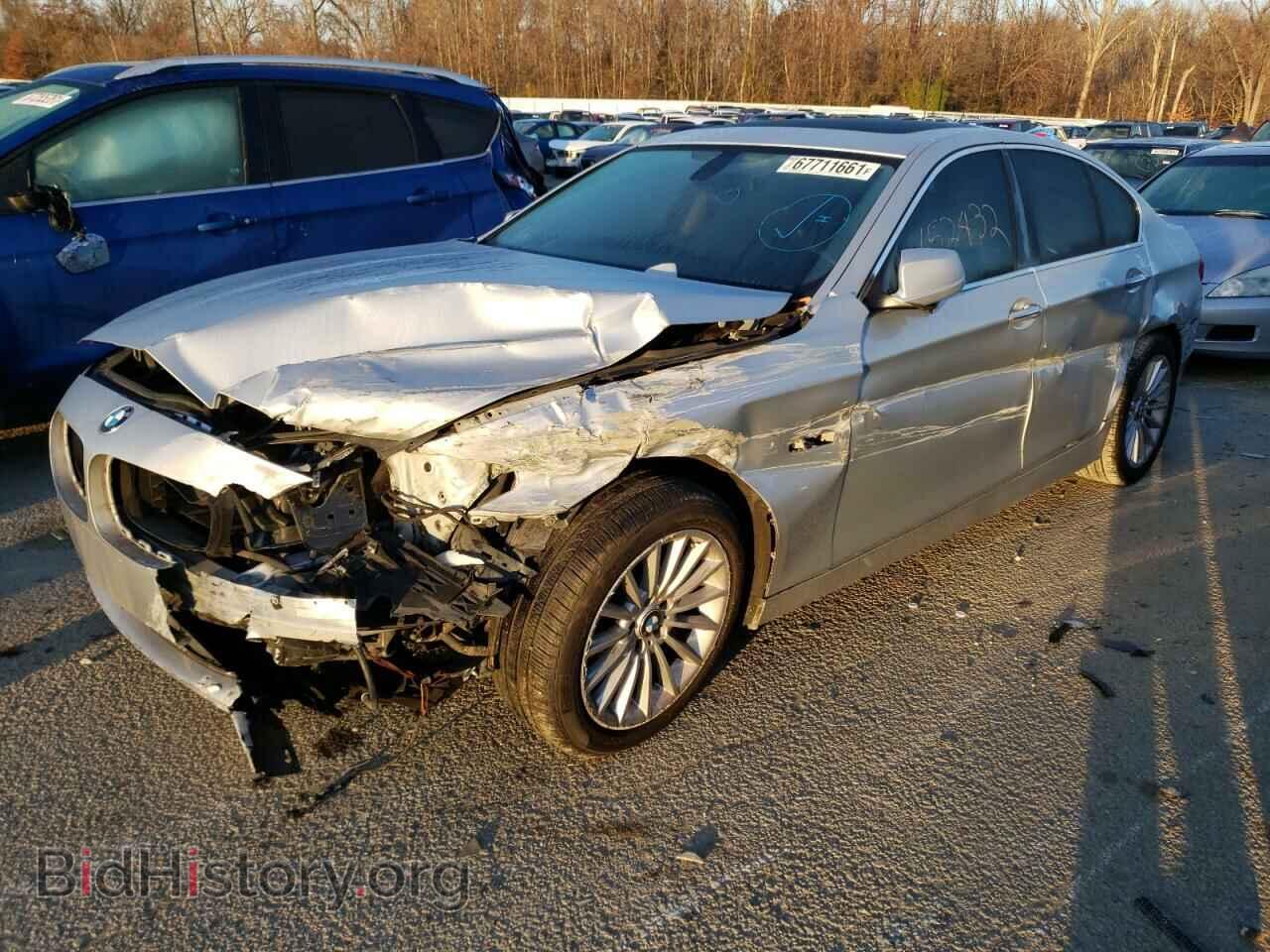 2011 BMW 5 SERIES - VIN: WBAFR7C50BC603173 - Фото 2