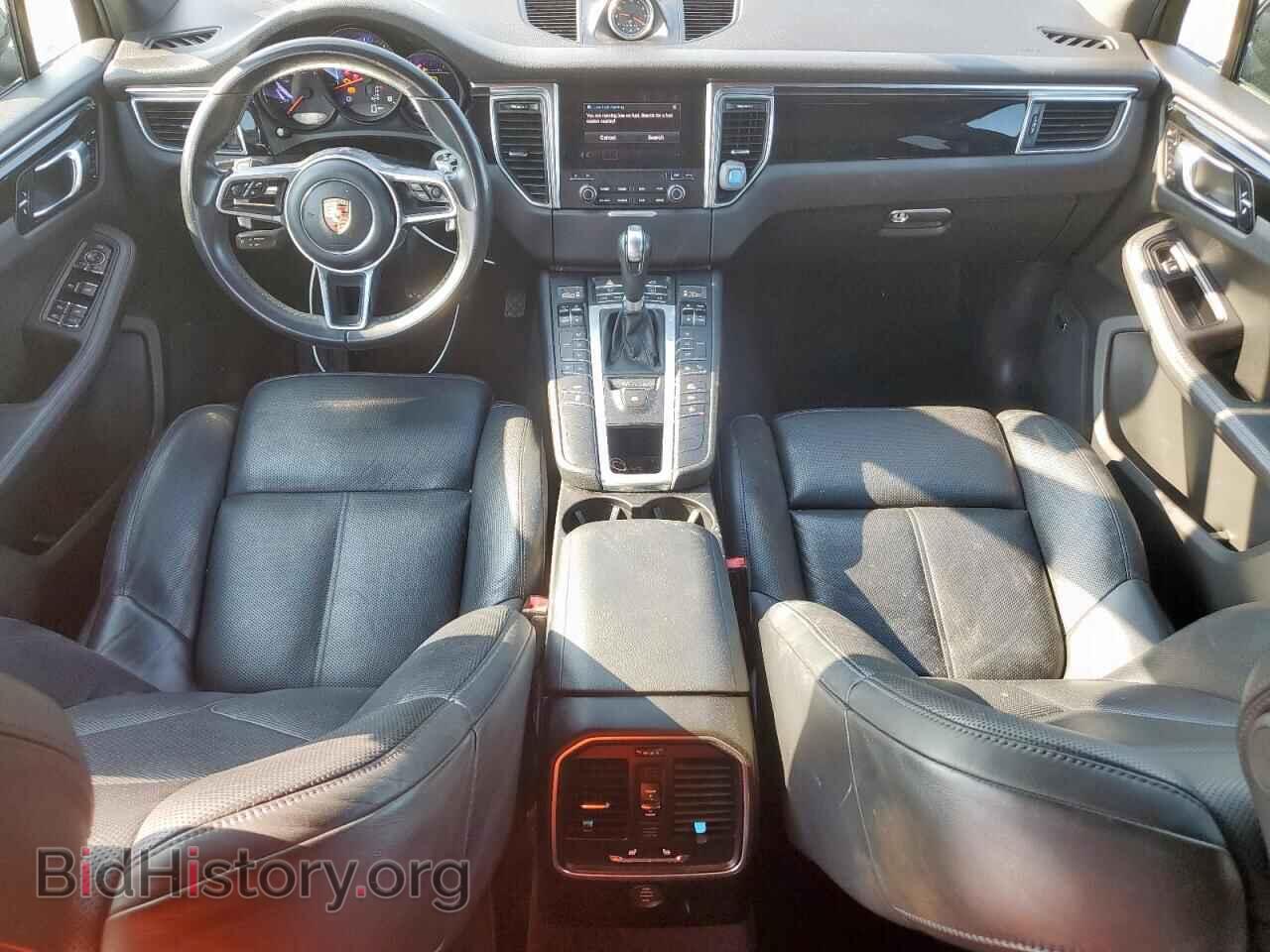 2017 PORSCHE MACAN - VIN: WP1AA2A55HLB83833 - Photo 8
