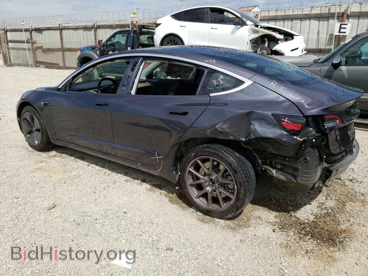 2018 TESLA MODEL 3 - VIN: 5YJ3E1EA1JF123878 - Фото 2