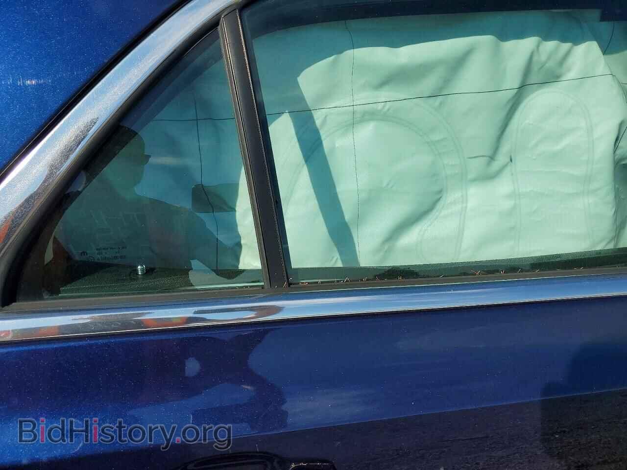 2016 CHRYSLER 300 - VIN: 2C3CCAAG7GH189519 - Фото 10