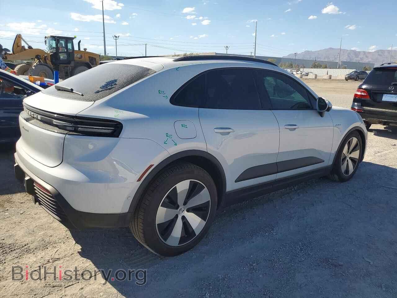 2026 PORSCHE MACAN - VIN: WP1AA2XA9TL000511 - Photo 3