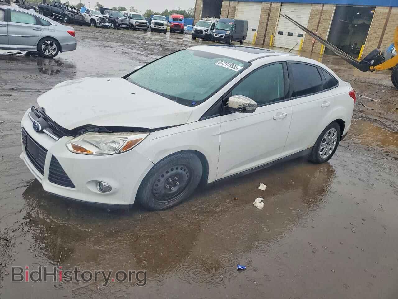 Photo 1FAHP3F29CL284018 - FORD FOCUS 2012