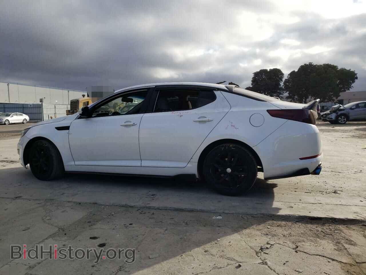2011 KIA OPTIMA - VIN: KNAGM4A78B5109587 - Photo 2