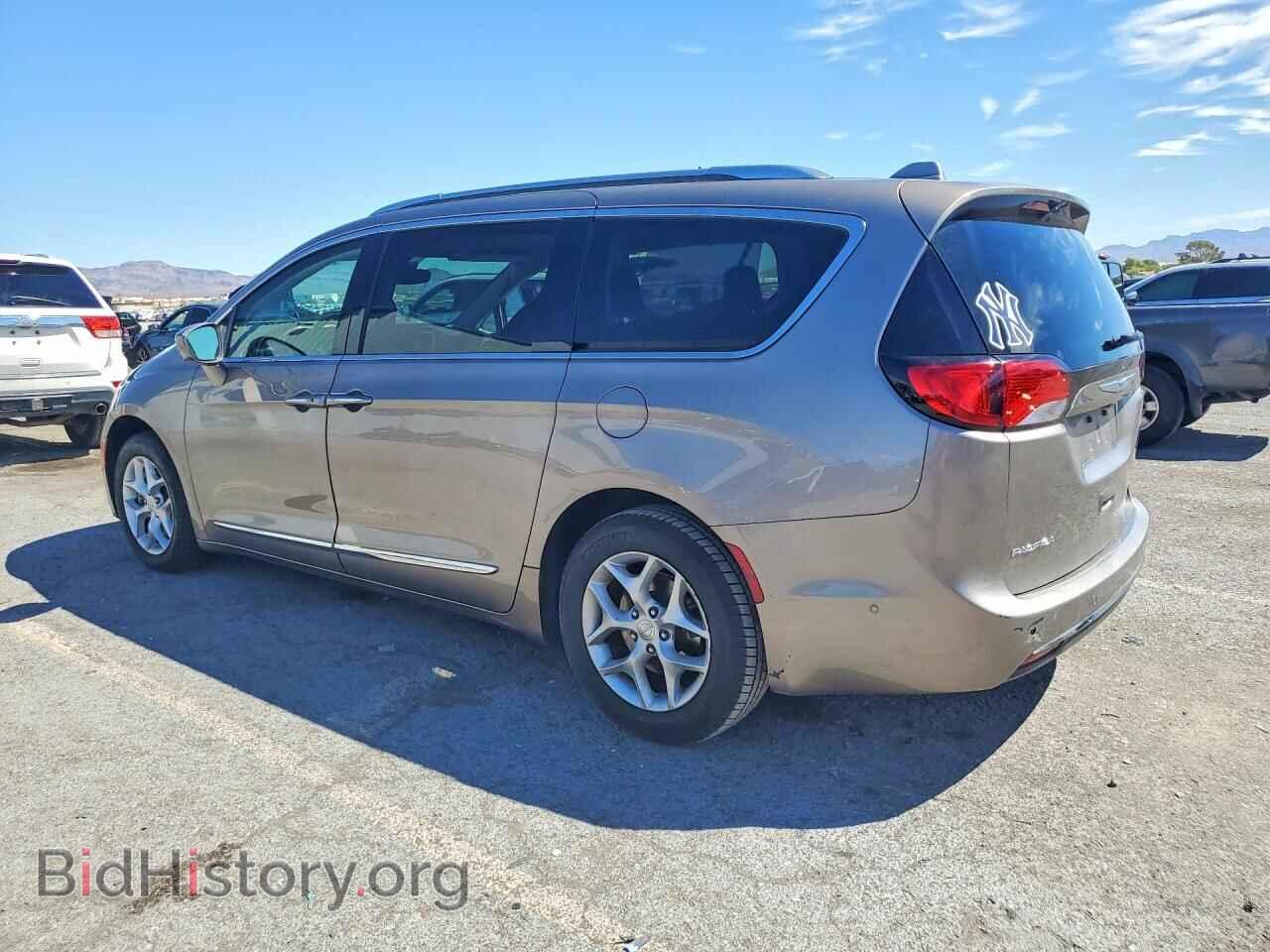 2018 CHRYSLER PACIFICA - VIN: 2C4RC1EG4JR350426 - Photo 2