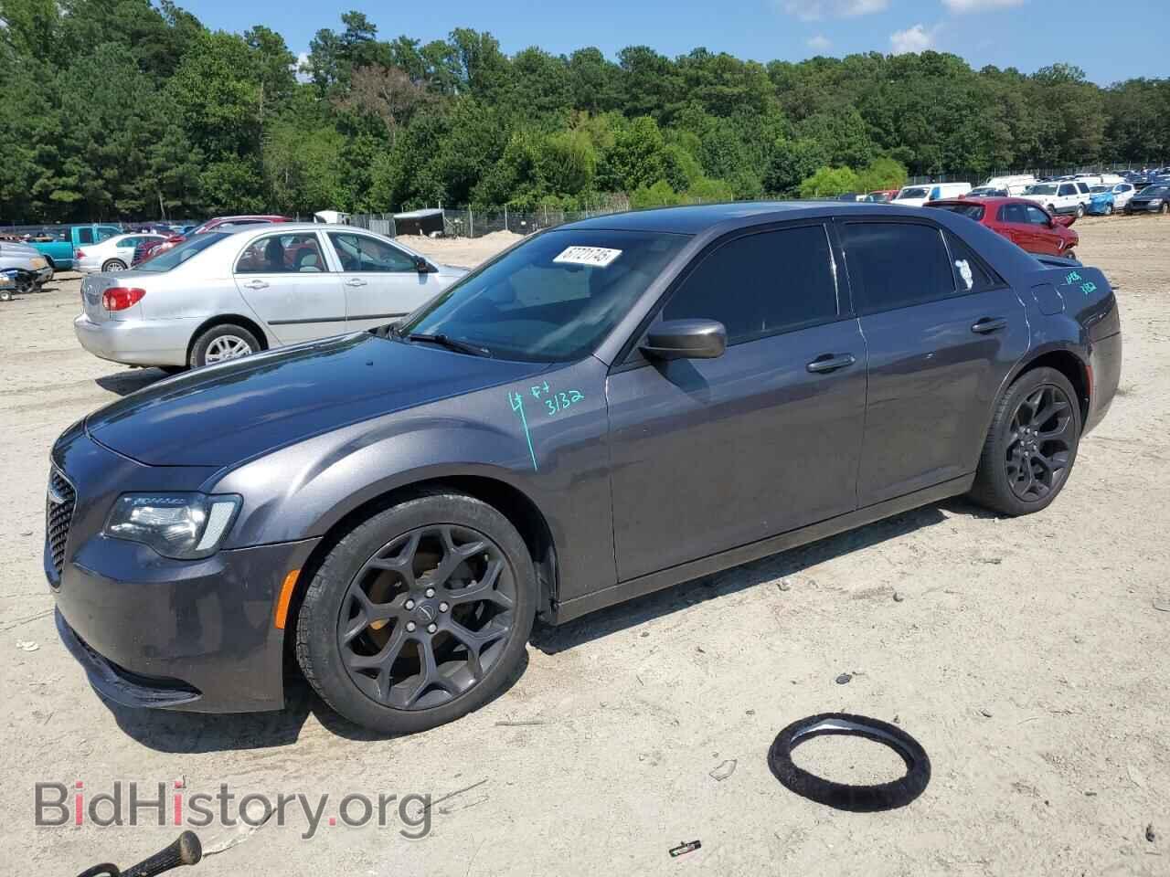 Фотография 2C3CCABG4KH562684 - CHRYSLER 300 2019