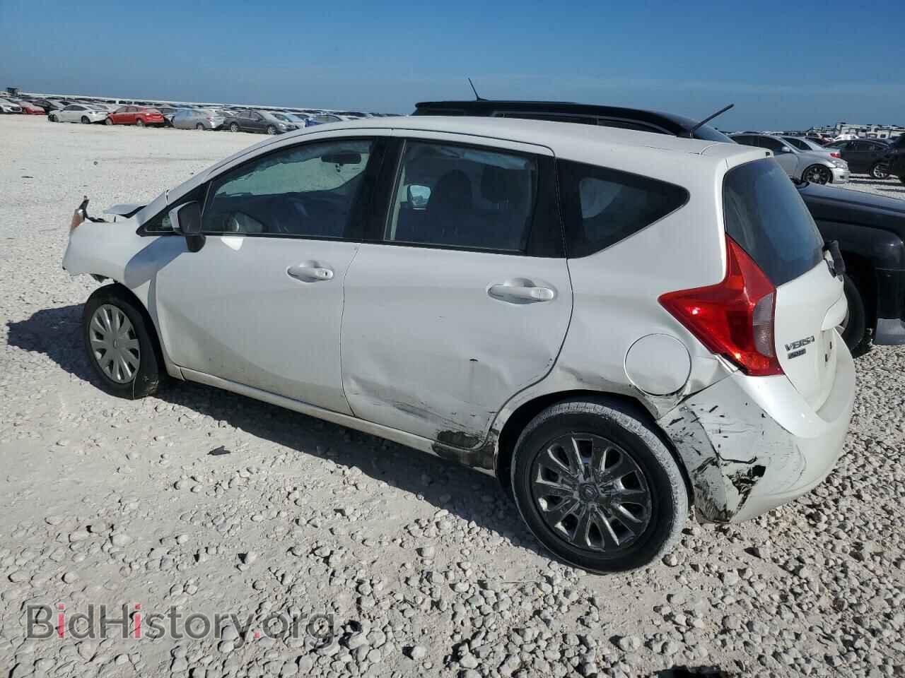 2015 NISSAN VERSA - VIN: 3N1CE2CP6FL393181 - Фото 2