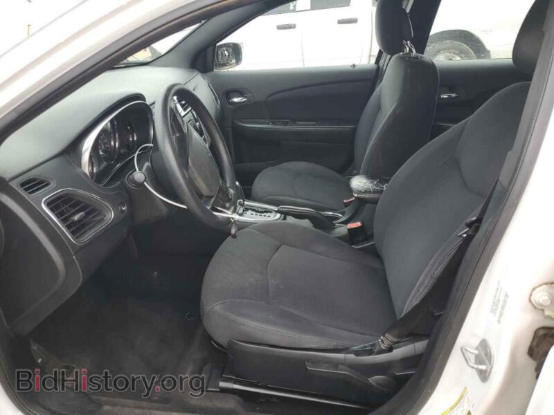 2012 Chrysler 200 (VIN 1C3CCBAB7CN295870) — photo 7 of 15