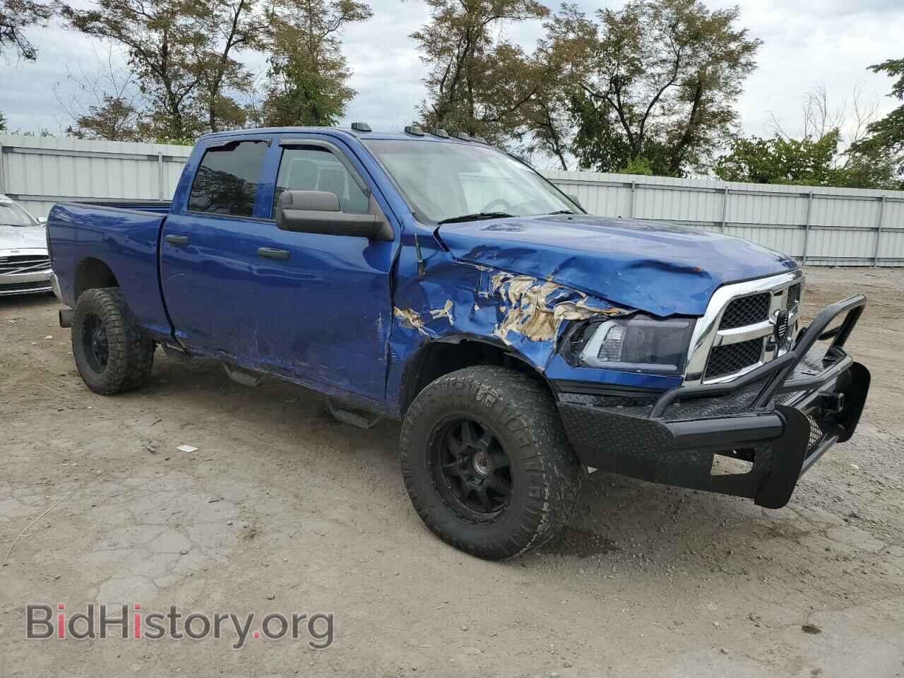 2017 RAM All Models - VIN: 3C6UR5CL9HG741370 - Photo 4