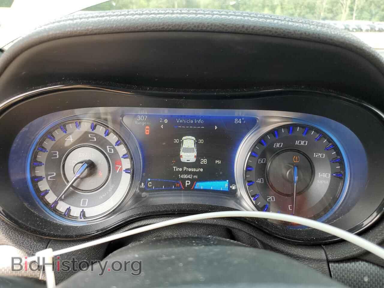 2016 CHRYSLER 300 - VIN: 2C3CCAGG1GH145068 - Фото 9
