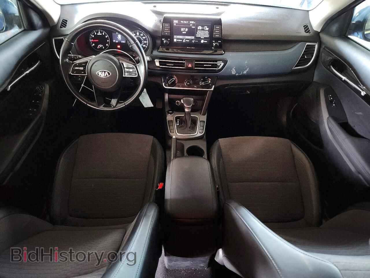 2021 KIA SELTOS - VIN: KNDEU2AA7M7099698 - Фото 8