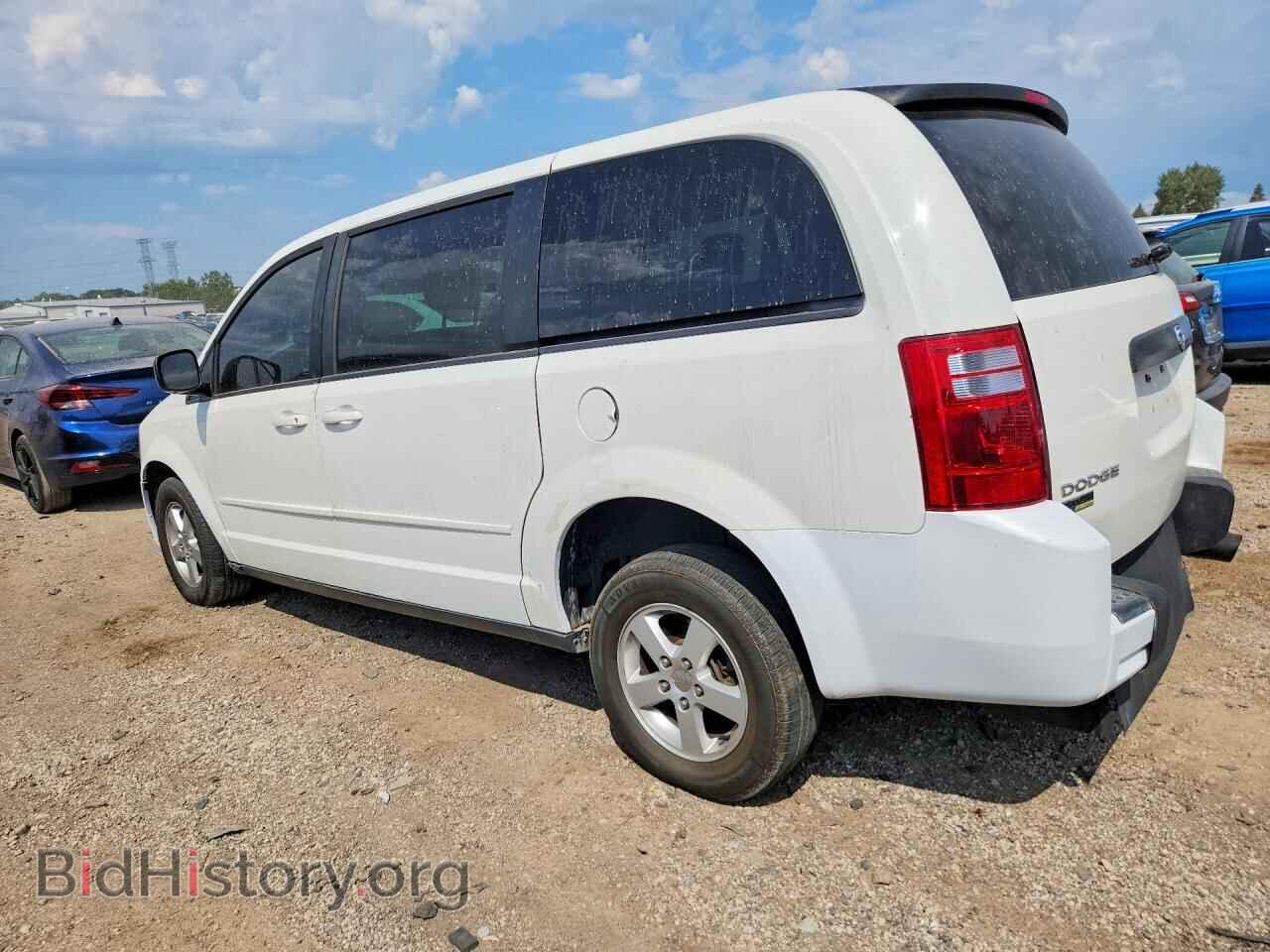 2010 DODGE CARAVAN - VIN: 2D4RN4DE7AR333733 - Photo 2