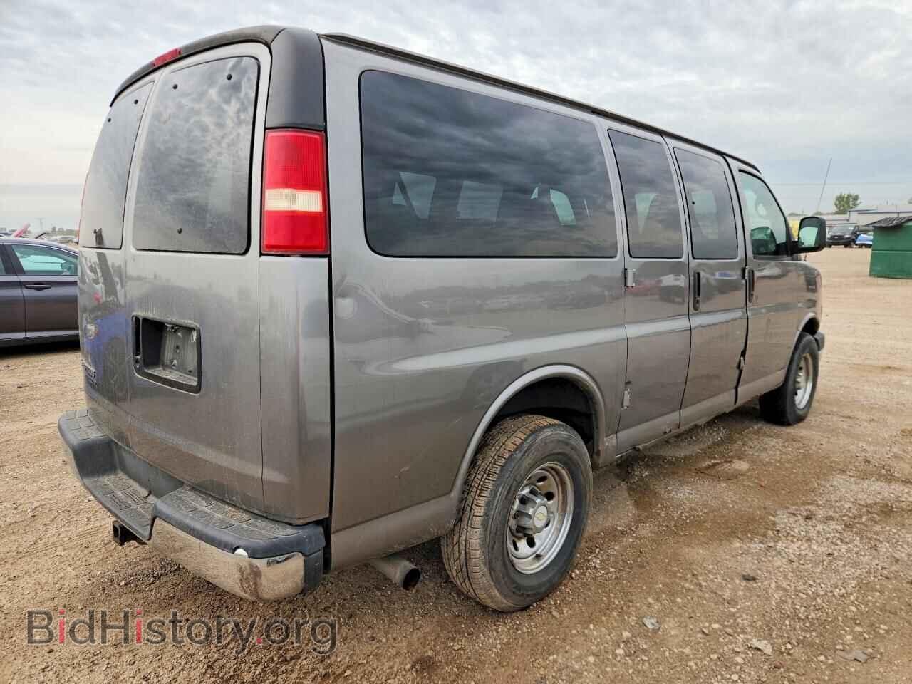 2007 CHEVROLET EXPRESS - VIN: 1GAHG35U971111543 - Фото 3