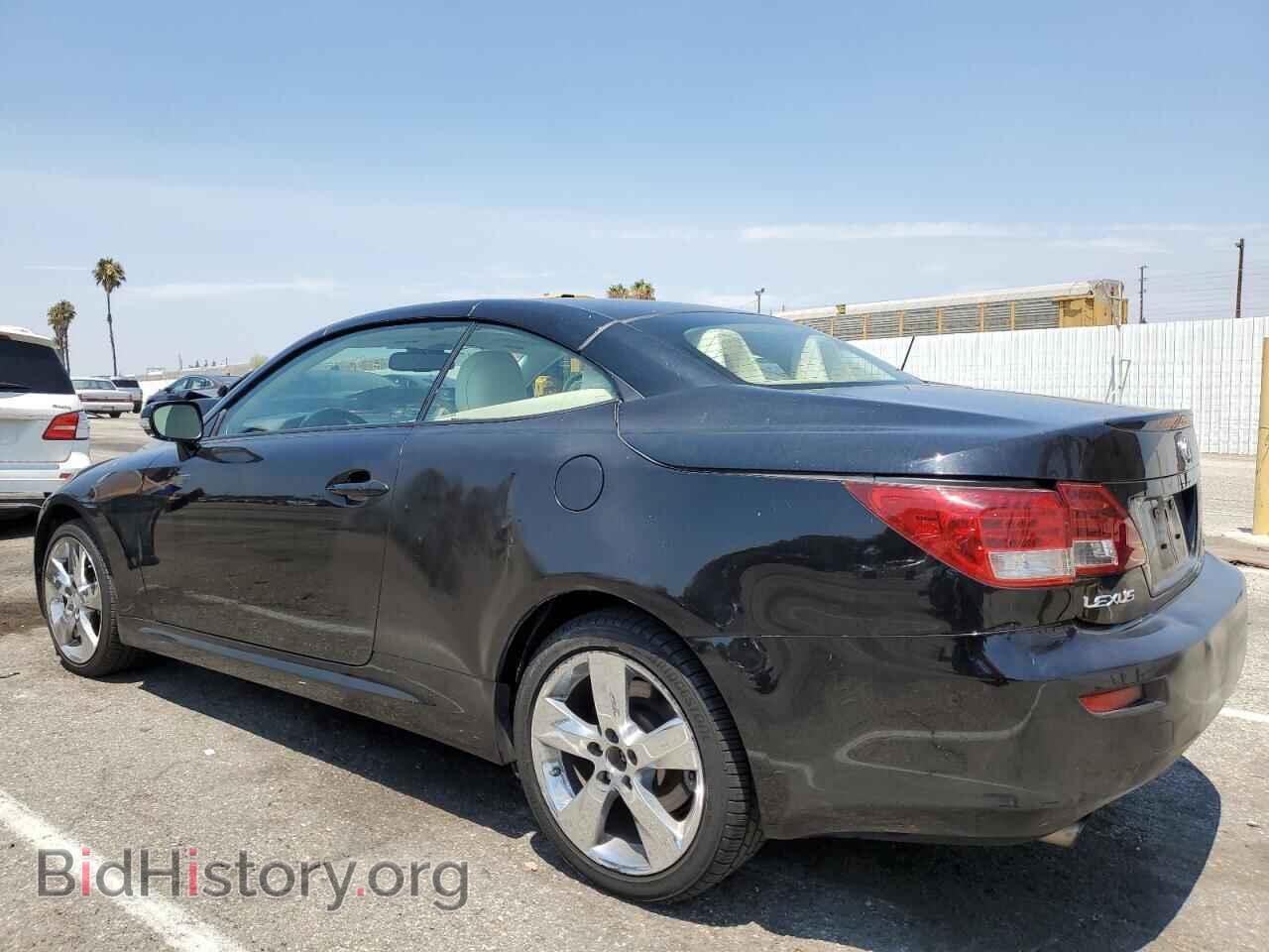 2010 LEXUS IS - VIN: JTHFF2C27A2510545 - Photo 2