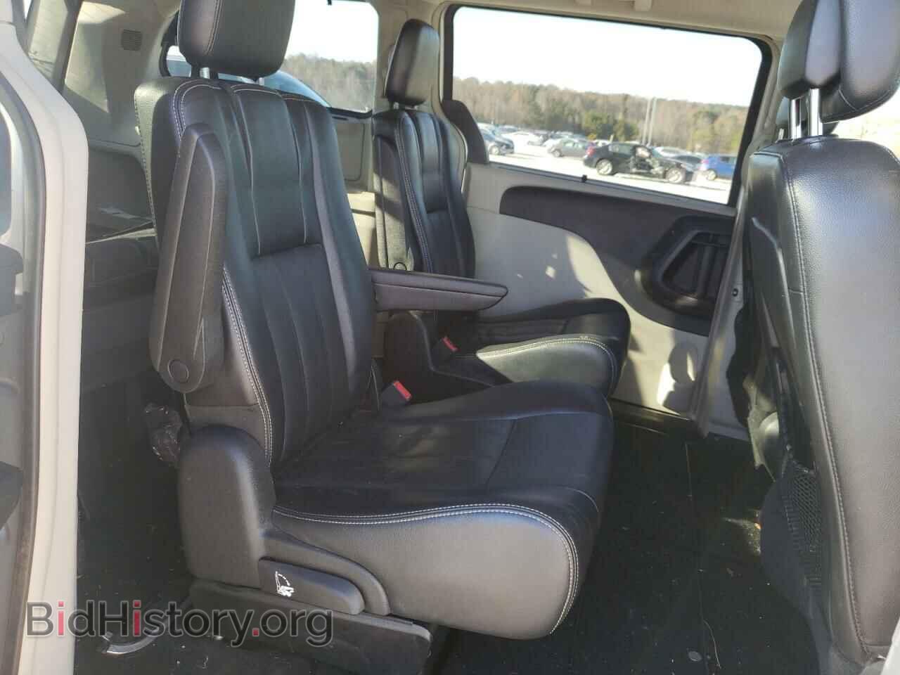 2011 CHRYSLER MINIVAN - VIN: 2A4RR8DG8BR758528 - Фото 6