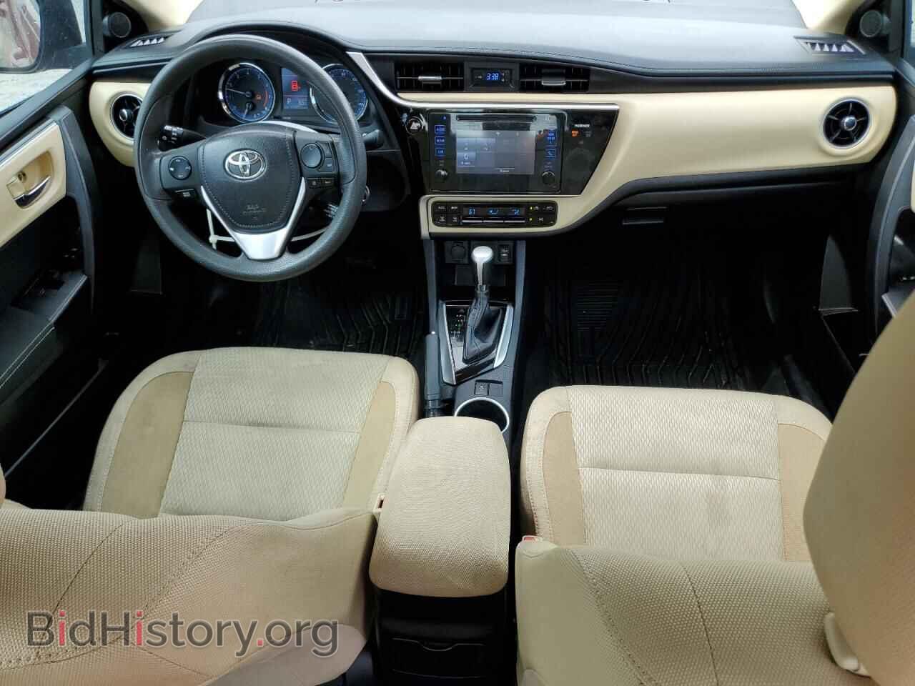 2017 TOYOTA COROLLA - VIN: 2T1BURHE2HC810927 - Фото 8