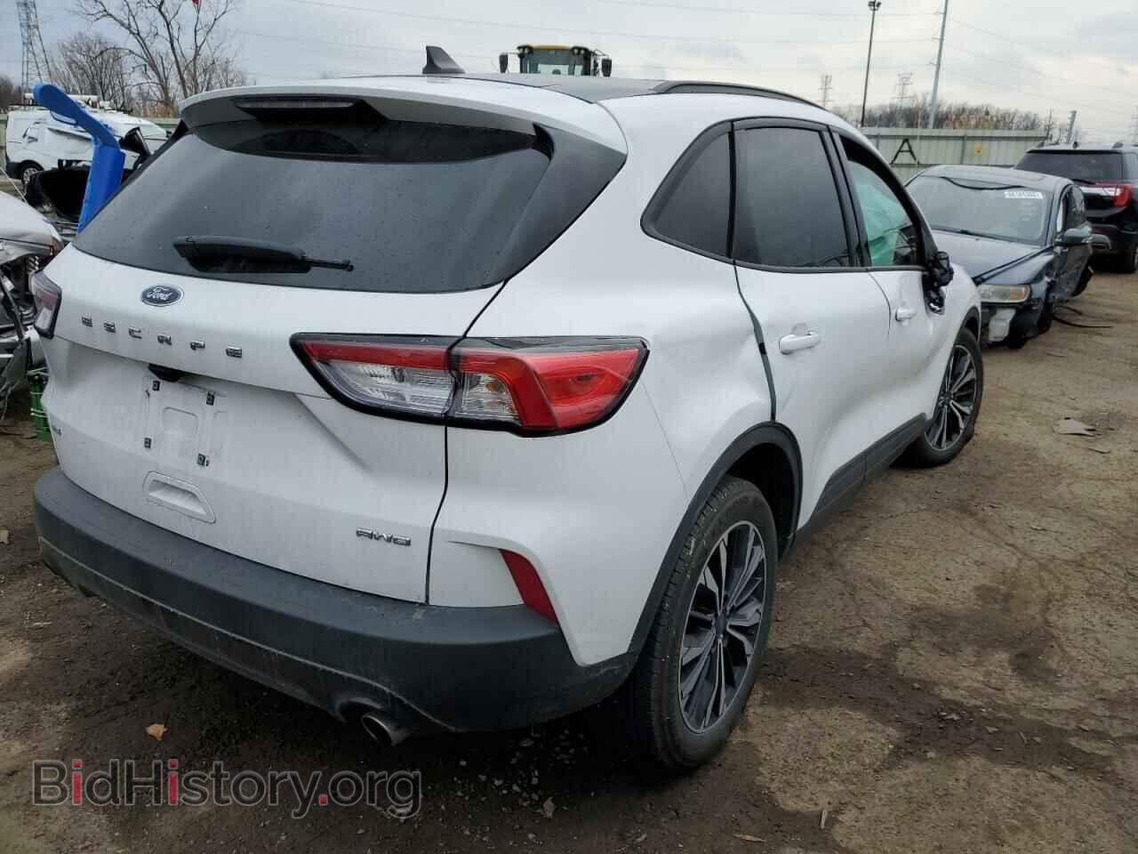 2021 FORD ESCAPE - VIN: 1FMCU9G68MUA98656 - Фото 3