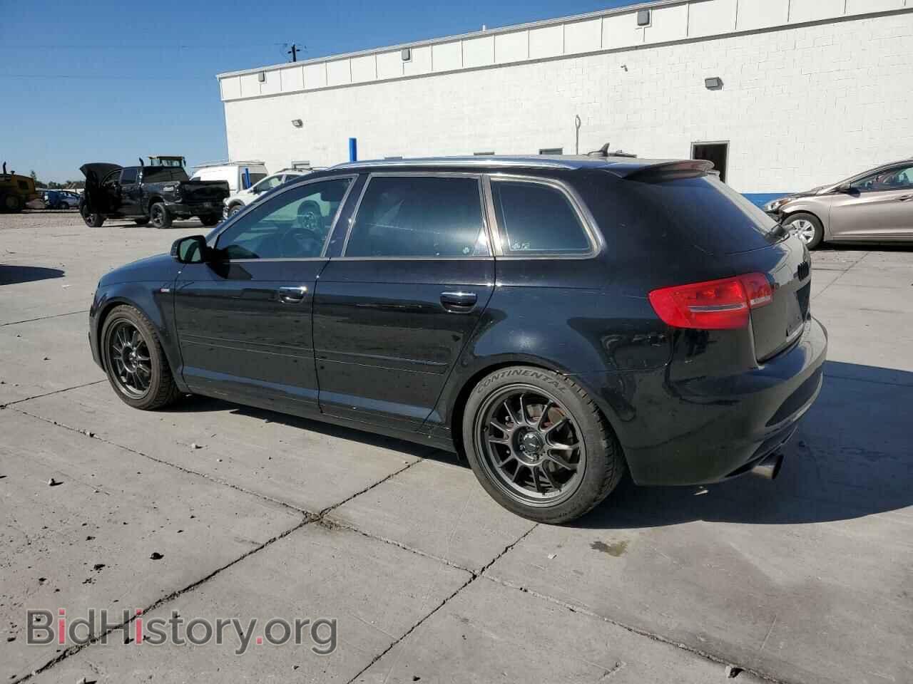 2011 AUDI A3 - VIN: WAUMFAFM4BA104355 - Фото 2