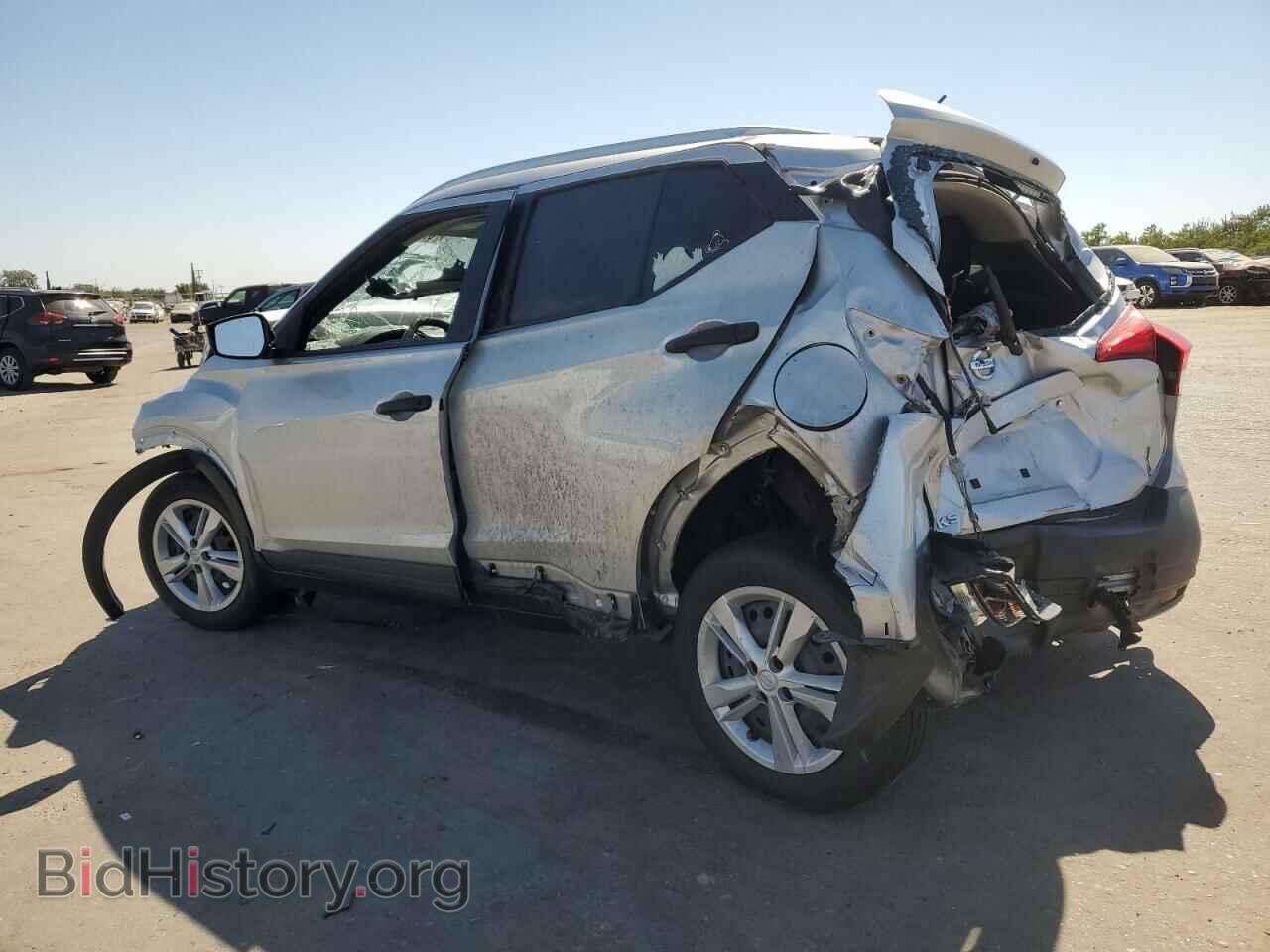 2019 NISSAN KICKS - VIN: 3N1CP5CU3KL516821 - Photo 2