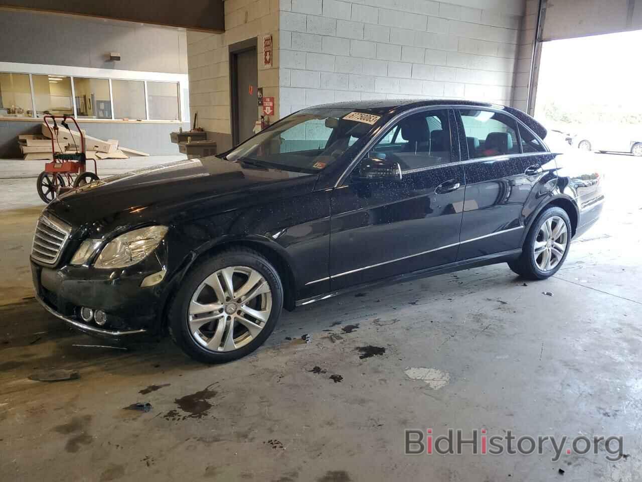 Photo WDDHF8HB6BA462717 - MERCEDES-BENZ E-CLASS 2011