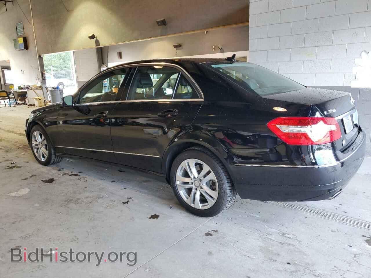 2011 MERCEDES-BENZ E-CLASS - VIN: WDDHF8HB6BA462717 - Фото 2