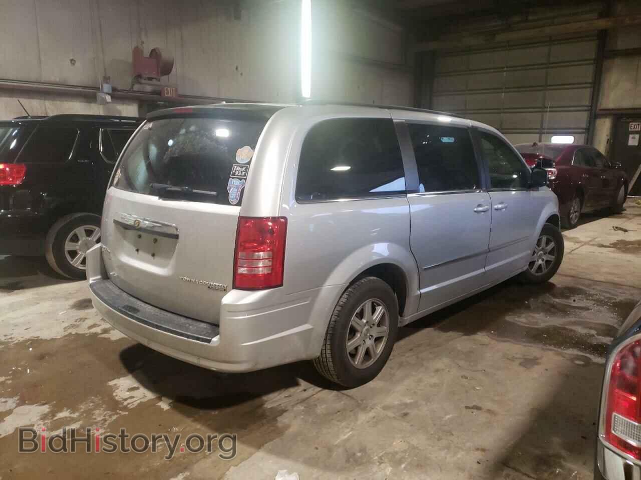 2010 CHRYSLER MINIVAN - VIN: 2A4RR8DX5AR361258 - Фото 3