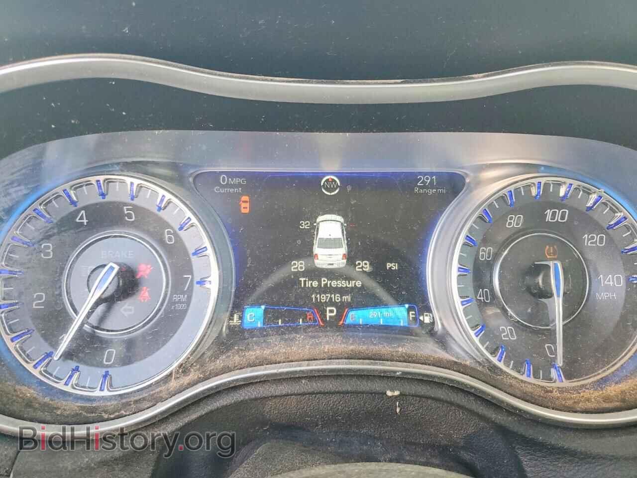 2017 CHRYSLER 300 - VIN: 2C3CCAAGXHH591035 - Фото 9