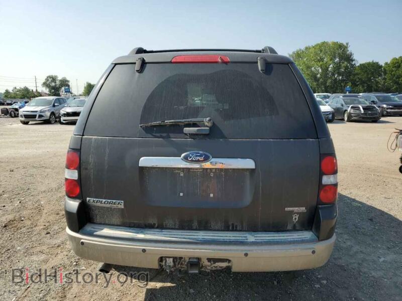 2006 Ford EXPLORER (VIN 1FMEU74856ZA15953) — photo 6 of 13