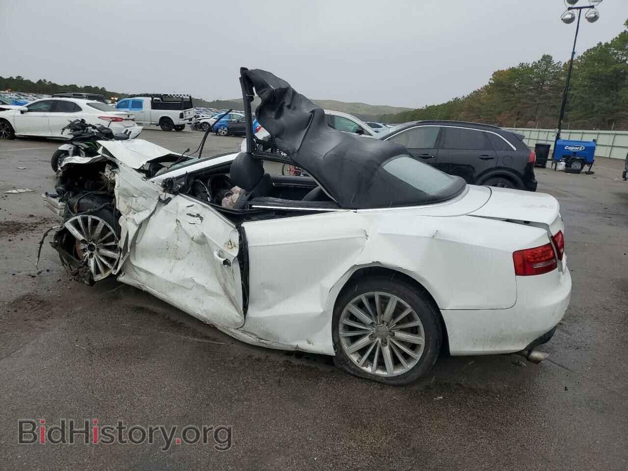 2011 AUDI A5 - VIN: WAULFAFH3BN015237 - Photo 2
