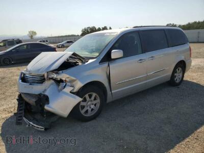 2011 Chrysler MINIVAN Touring, серебристый — VIN 2A4RR5DG3BR664569, Copart